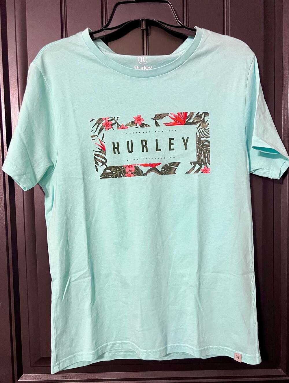 Hurley Graphic T-Shirt Size S Light Blue Floral Short Sleeve Tee